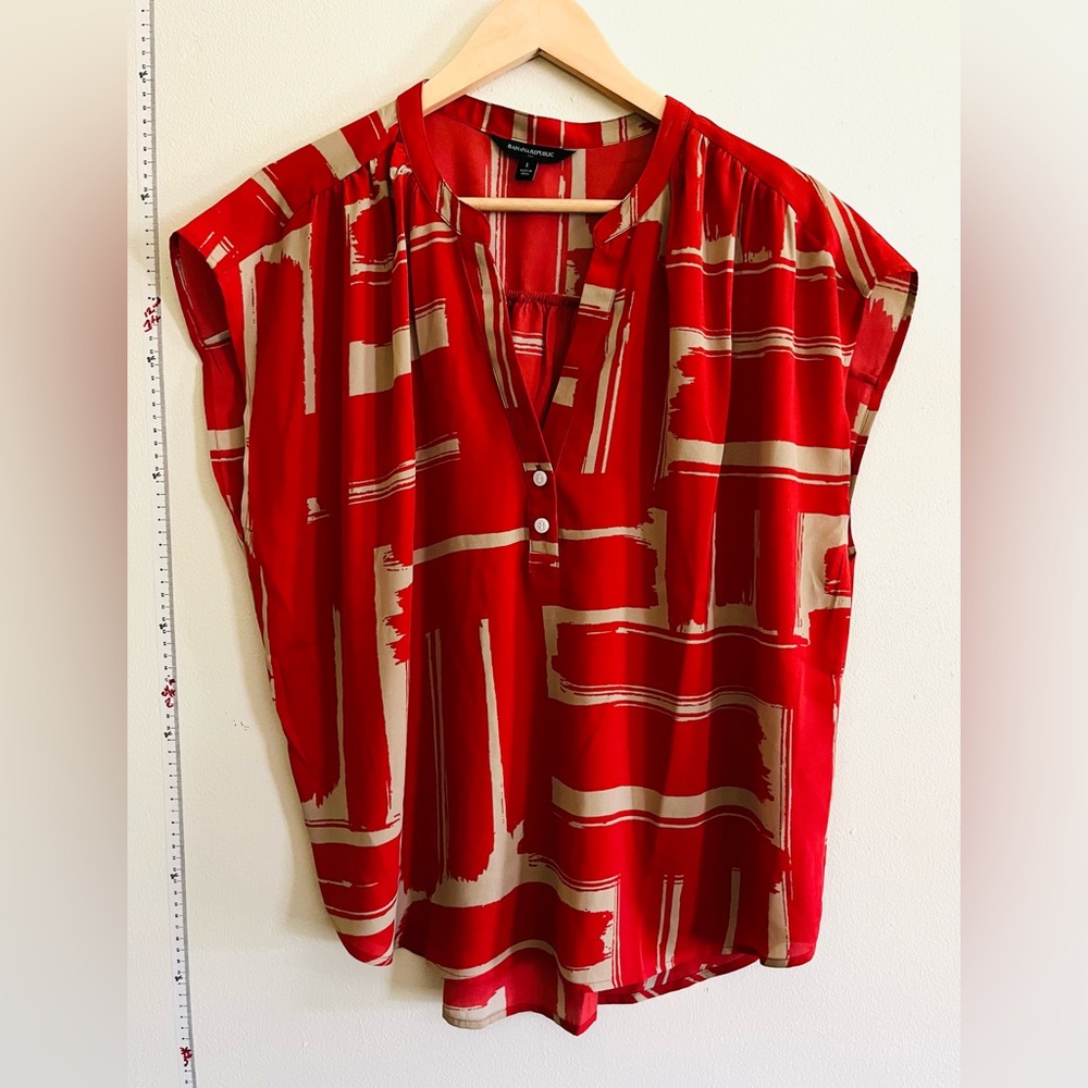 Banana Republic Red and Tan Blouse